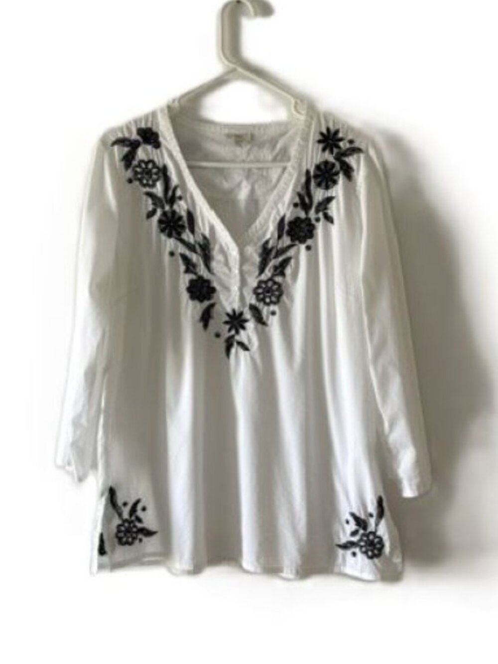 J. Jill White Long Sleeve Shirt with Black Floral Embroidery